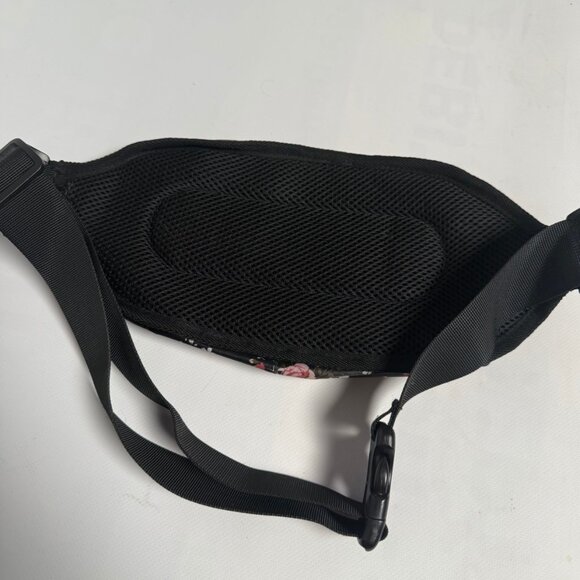MOSISO Floral Fanny Pack Waist Bag – Adjustable - Picture 3 of 7